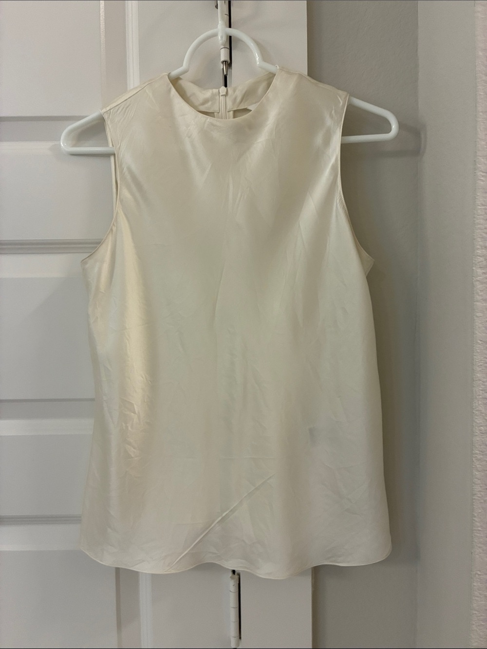 Banana Republic Sleeveless Cream Silk Shell Top